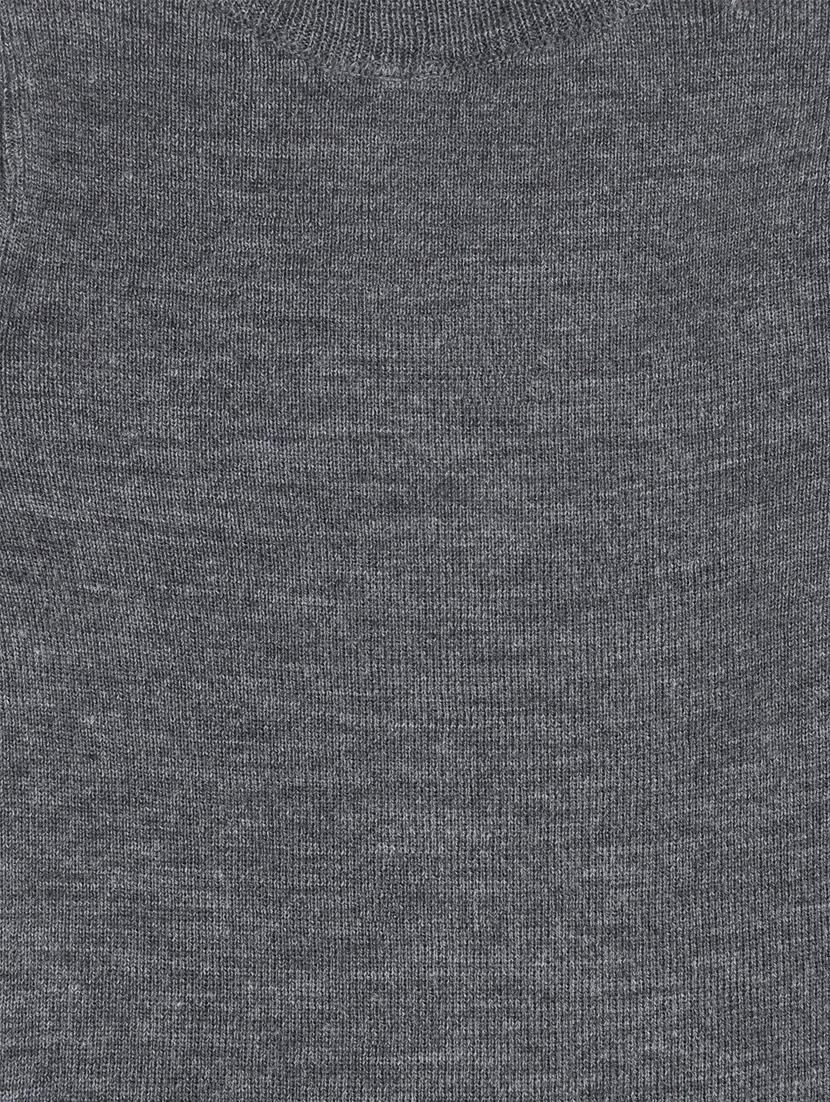 grey solid long sleeves sweater - 20436587 - Standard Image - 2