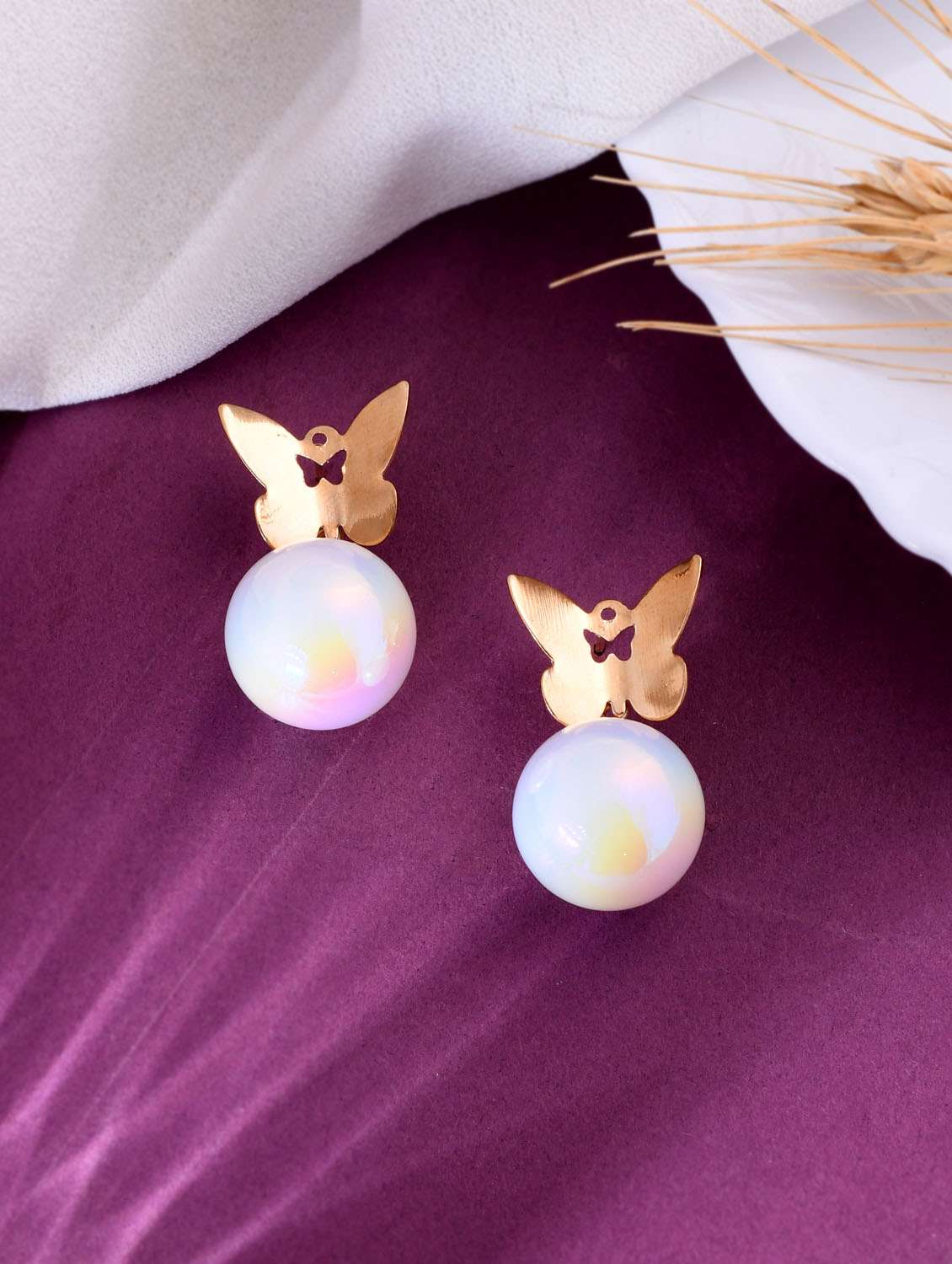 voj women gold plated butterfly pearl studs earring