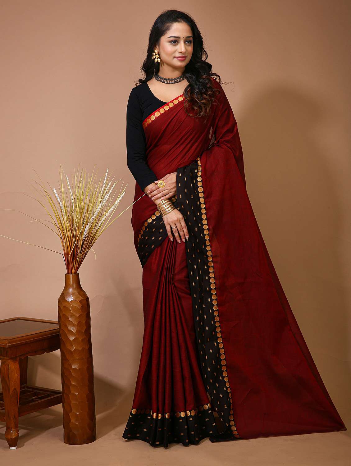 women's bordered royal blue colored saree