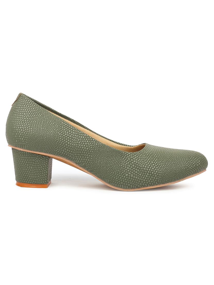 women textured olive slip on pump - 20477977 - Standard Image - 2