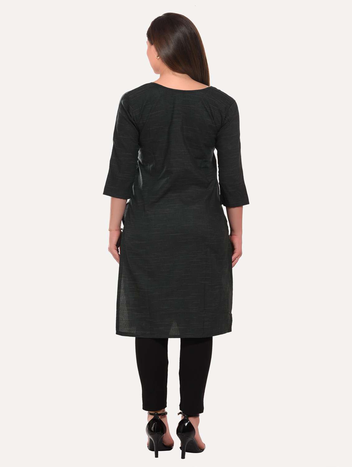 women embroidered straight kurta - 20479161 -  Standard Image - 2