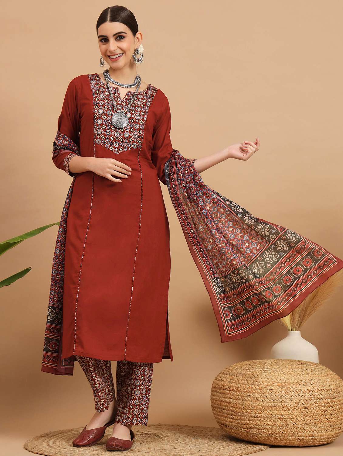 red three quarter sleeve kurta pant set