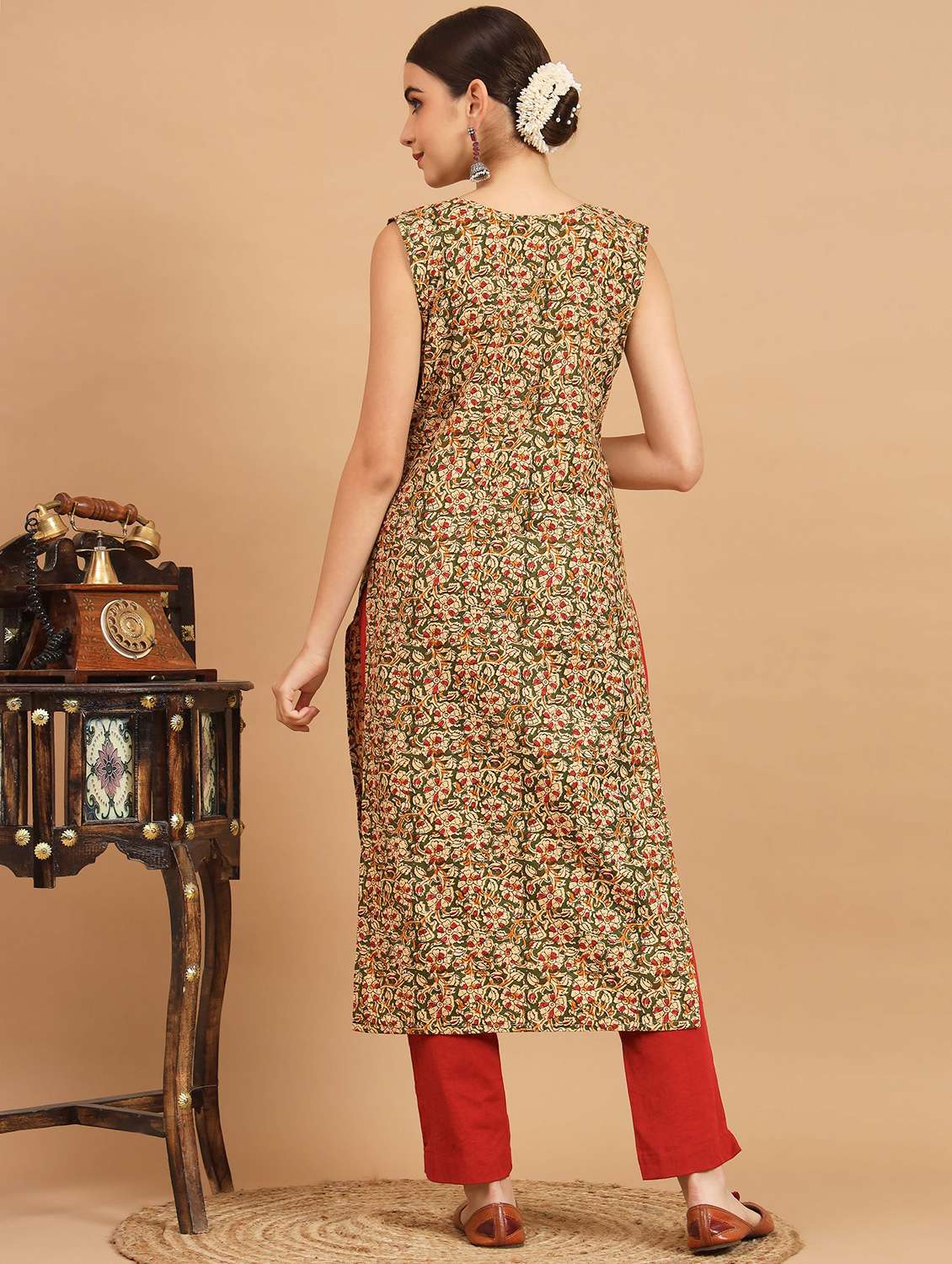 women floral printed straight kurta - 20484345 -  Standard Image - 2