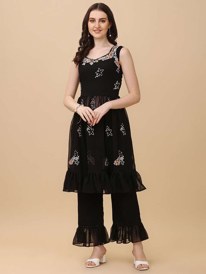 women black sweetheart neck kurta sharara set