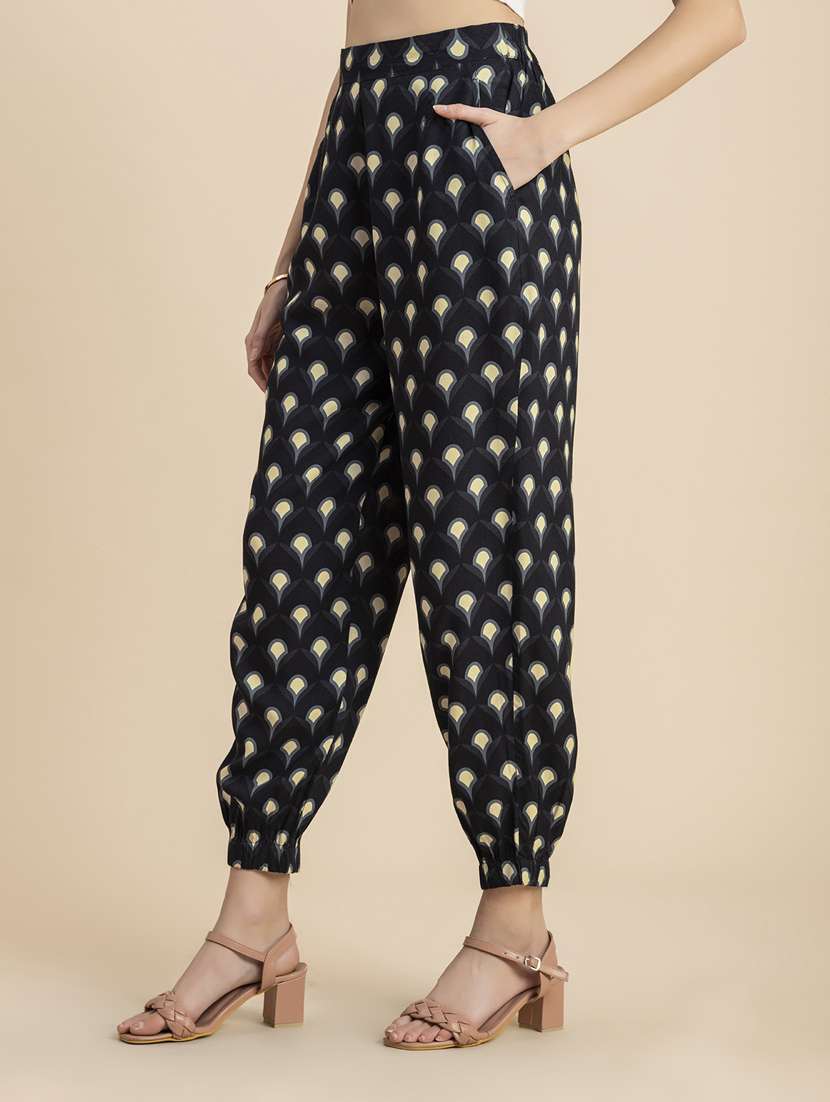 women printed pleated jogger  - 20485664 -  Standard Image - 2