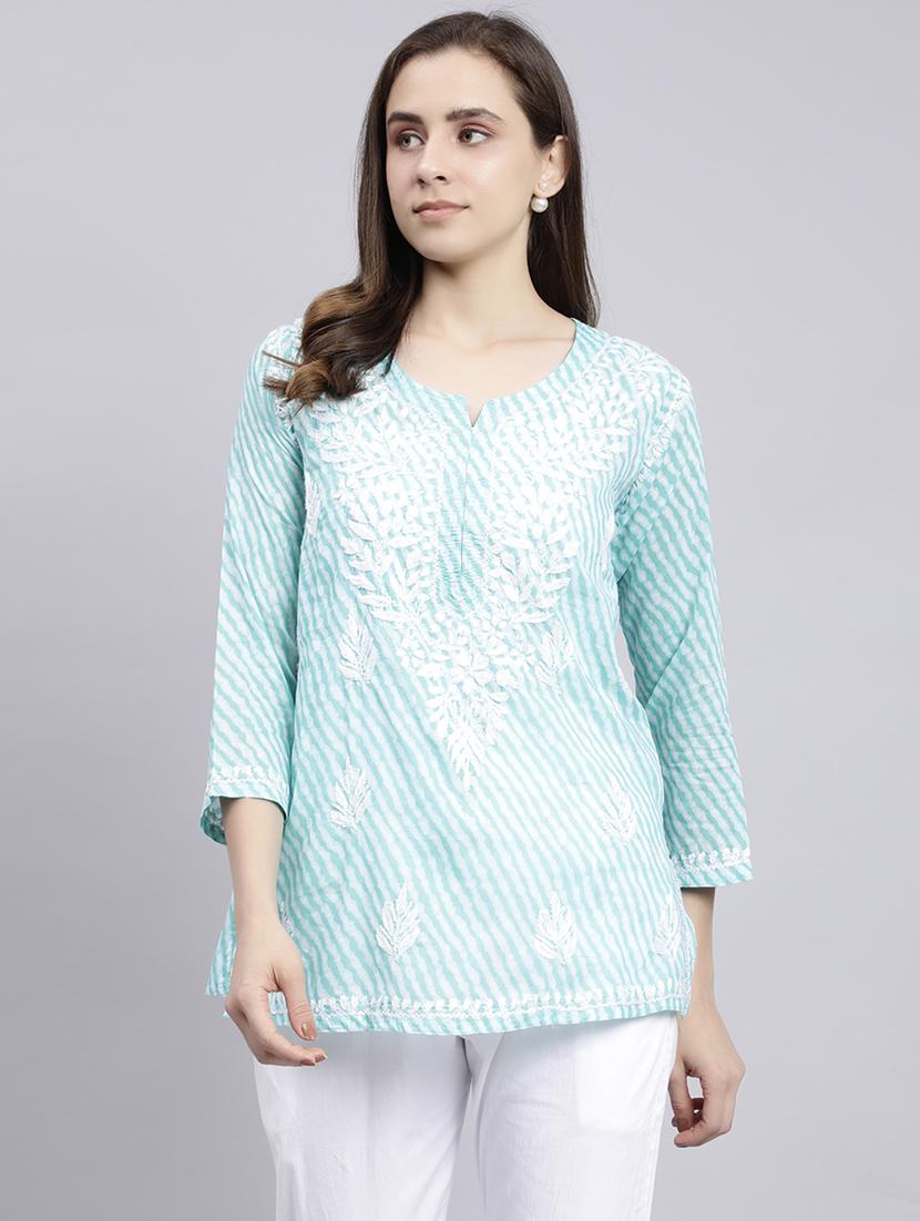 light blue leheriya print short kurti - 20486729 -  Zoom Image - 0
