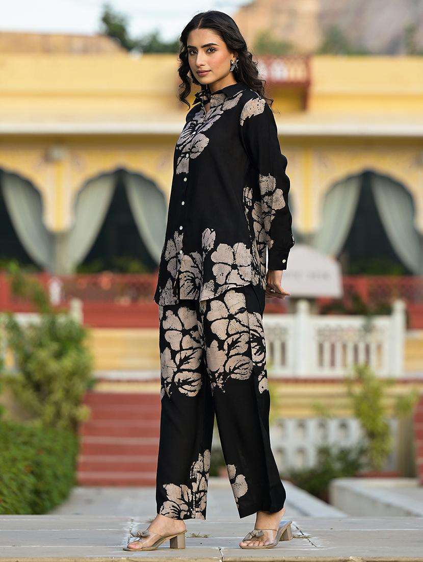 black printed shirt and trouser set - 20490975 -  Standard Image - 2