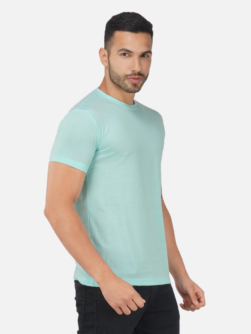 light blue solid regular t-shirt - 20492774 - Standard Image - 2