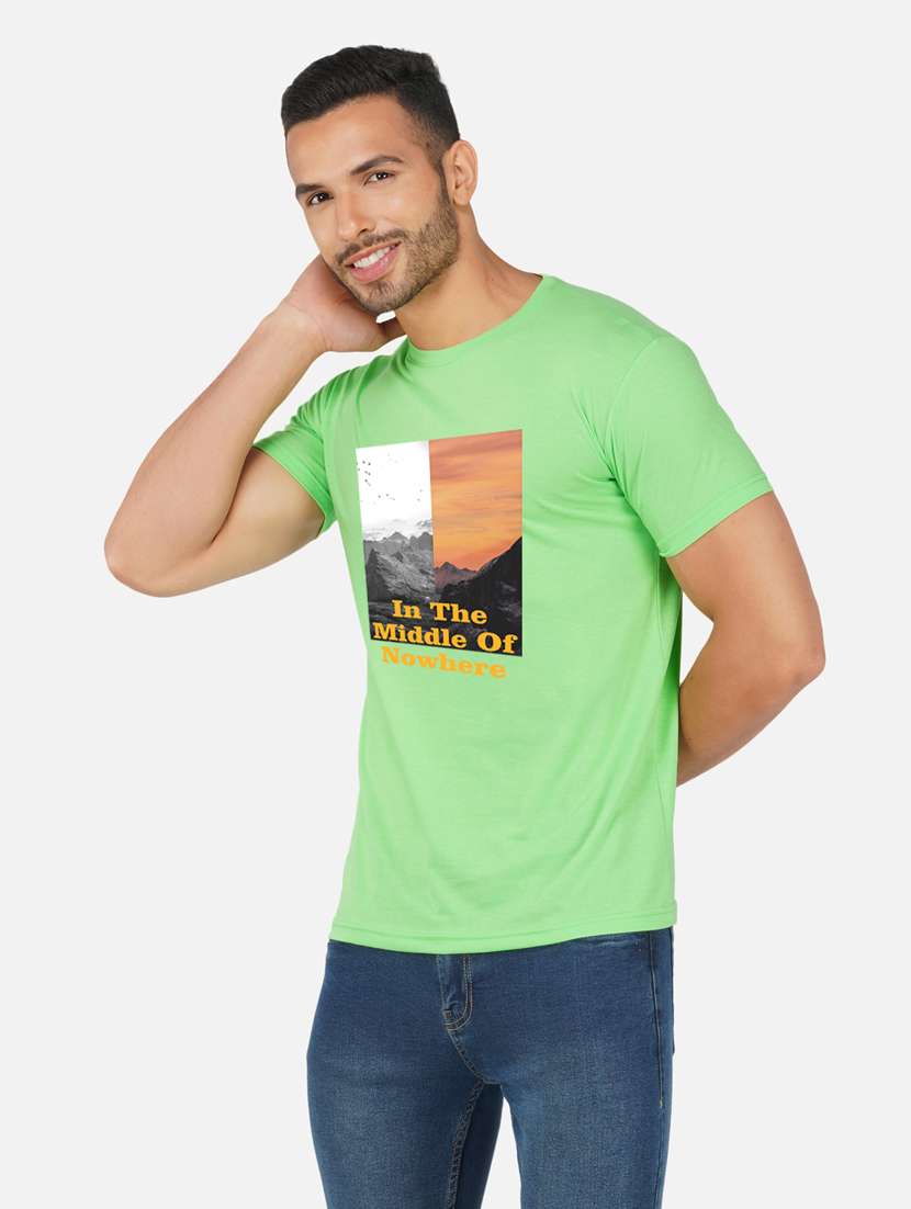 men chest print short sleeve t-shirt - 20492879 -  Standard Image - 2