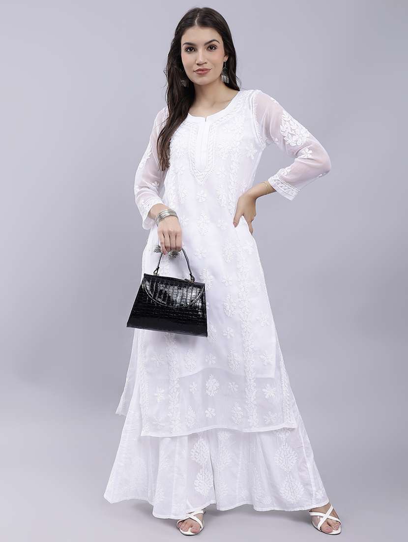 women chikankari straight kurta