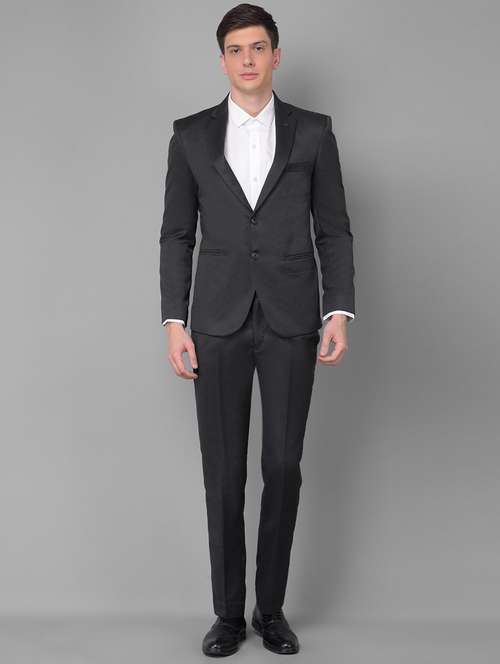 men black solid 2-piece suit - 20497267 -  Standard Image - 0