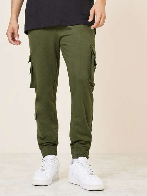 men solid mid rise regular fit jogger - 20501286 -  Standard Image - 0