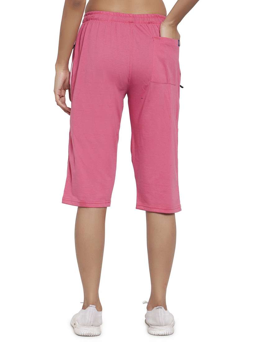 pink solid low rise capri - 20501427 - Standard Image - 2