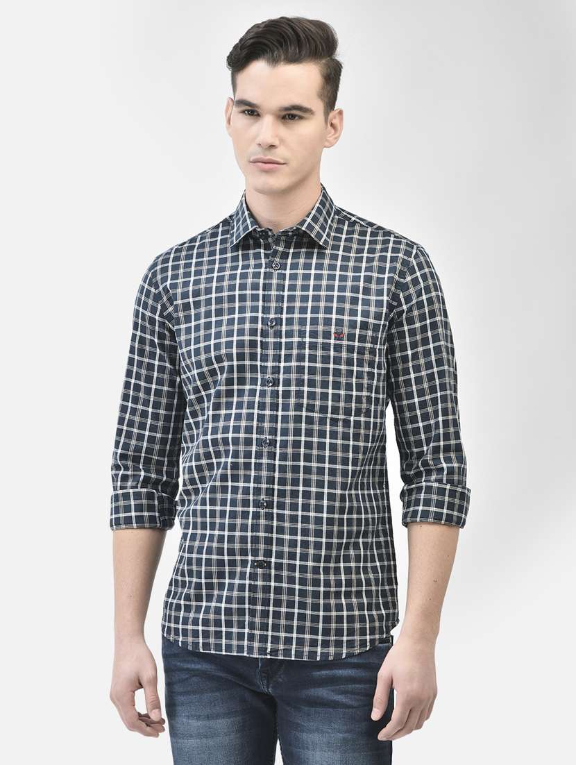 men checkered navy blue and white slim fit casual shirt
