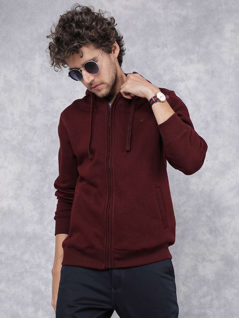 men maroon solid long sleeve hooded sweatshirt