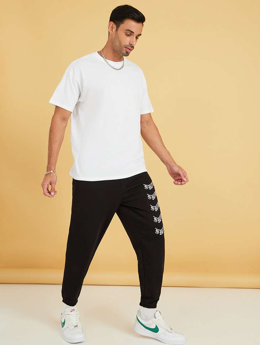 men solid crew neck t-shirt - 20533677 -  Standard Image - 2