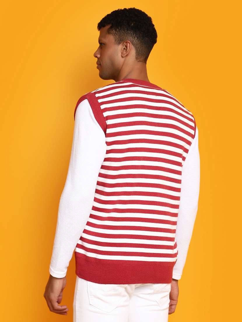 men red & white striped pullover - 20536554 -  Standard Image - 2