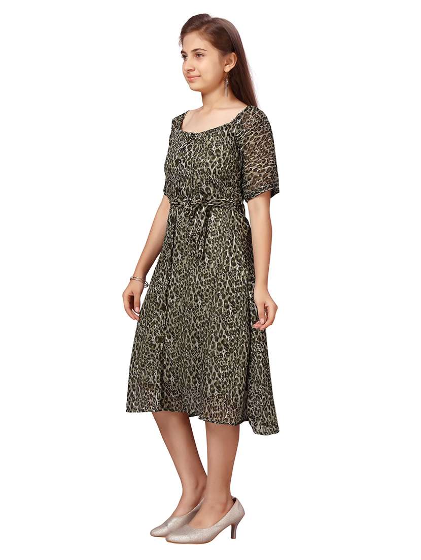 girls square neck short sleeves frock - 20568385 -  Standard Image - 2