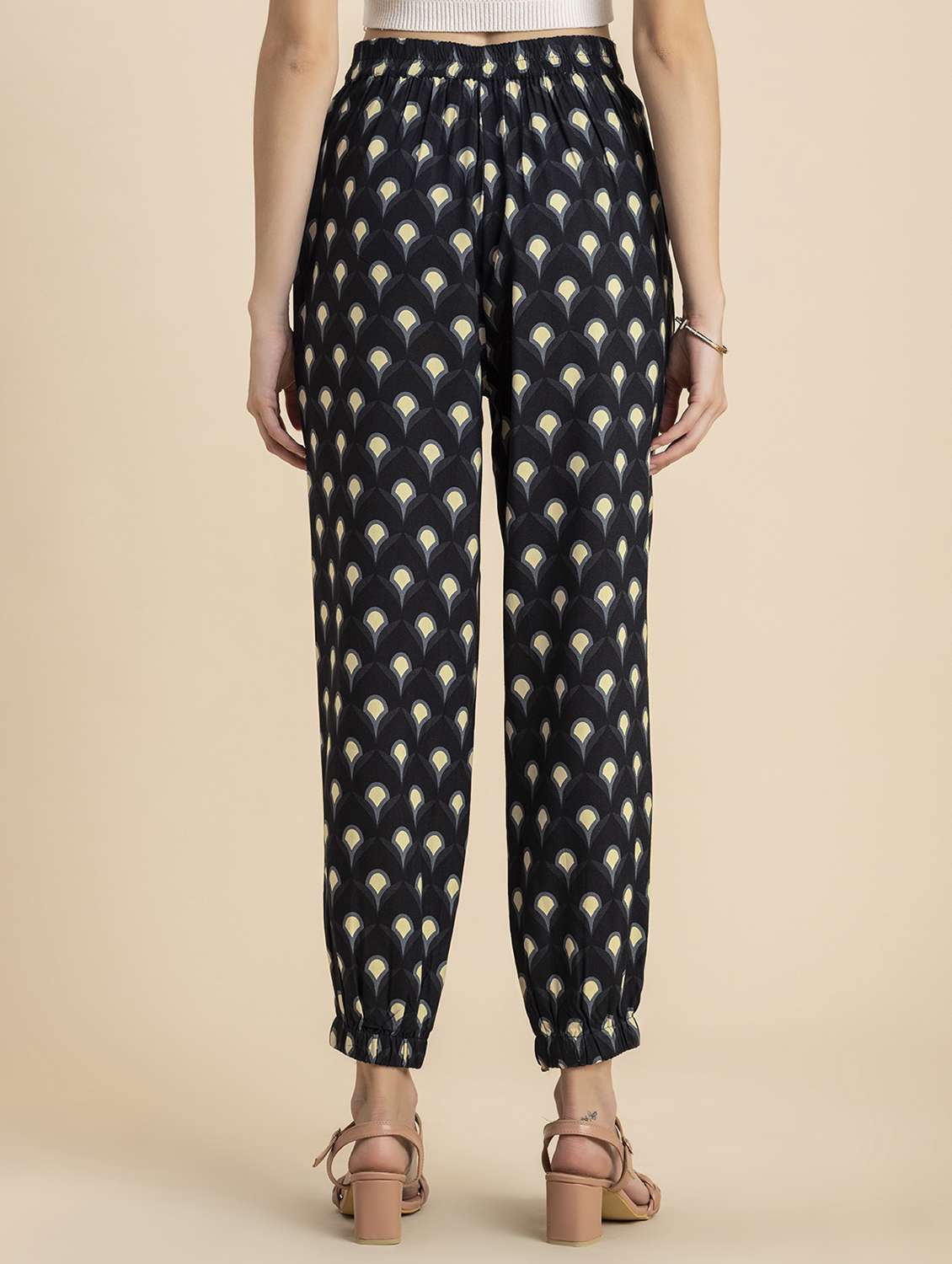 women black printed peg trouser - 20571356 -  Standard Image - 2
