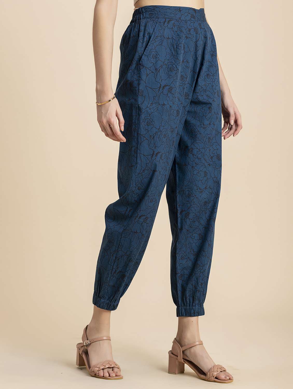 women floral print peg trouser