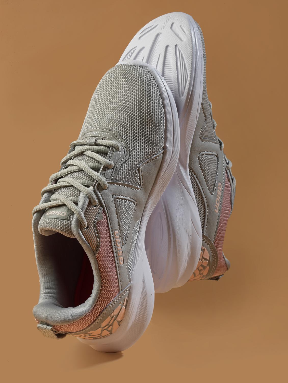 women running sports shoes - 20571901 - Zoom Image - 0