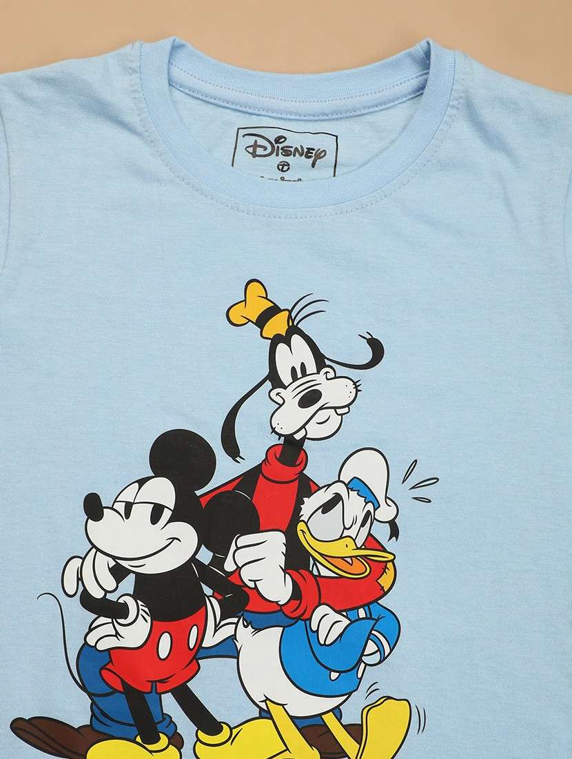 light blue round neck t-shirt - 20572478 -  Standard Image - 2