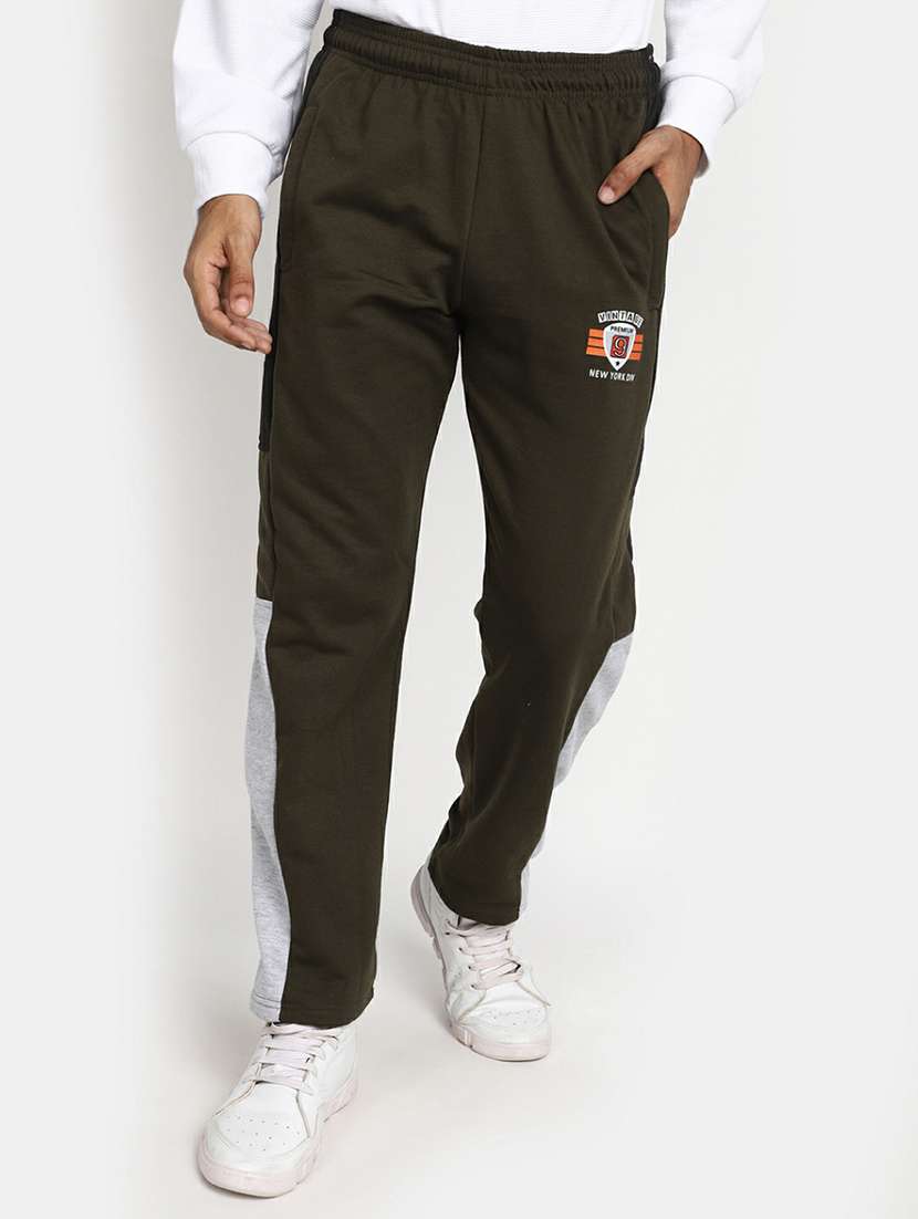 men green solid regular track pant