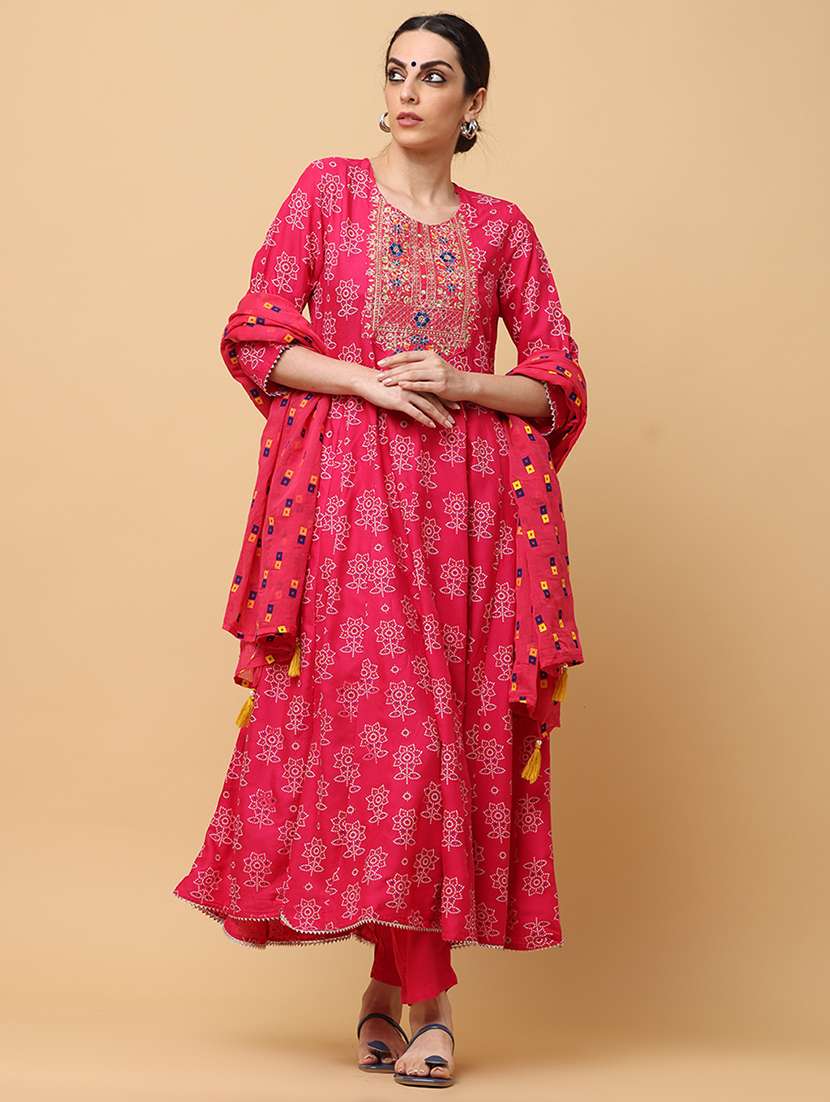 women three quarter sleeve anarkali kurta pant with dupatta set