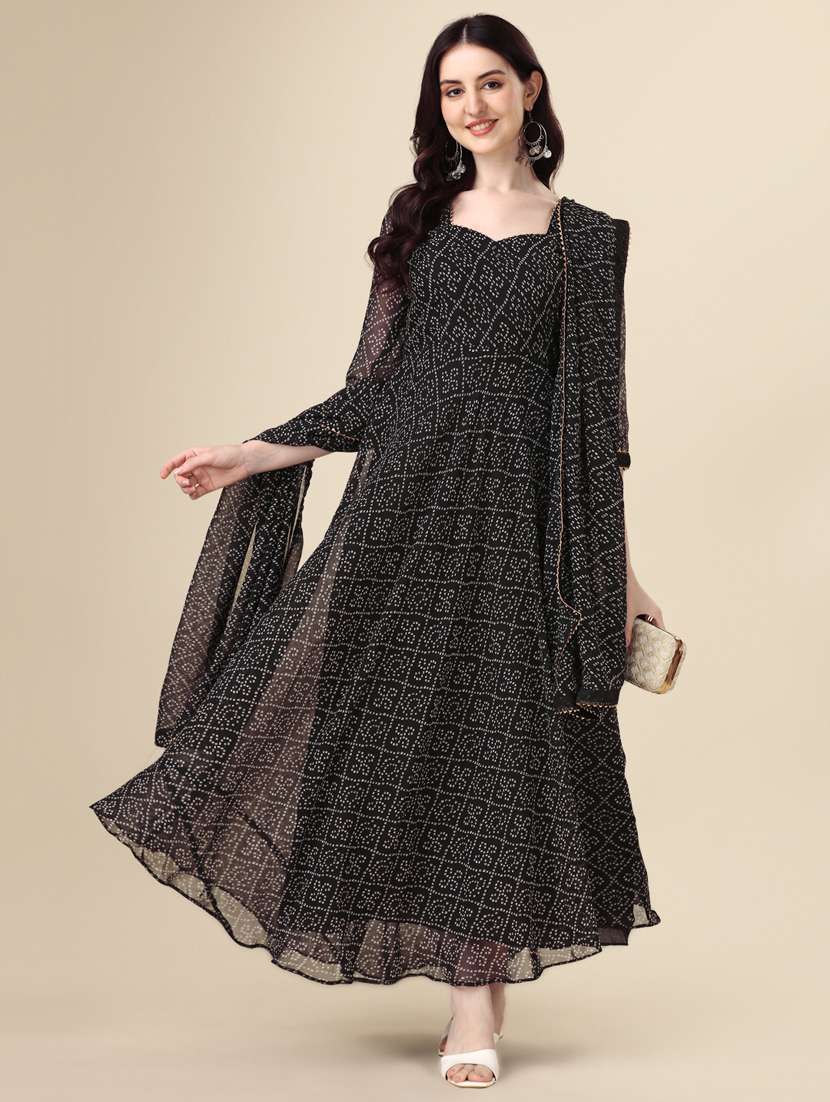 women black three quarter sleeve kurta dupatta set