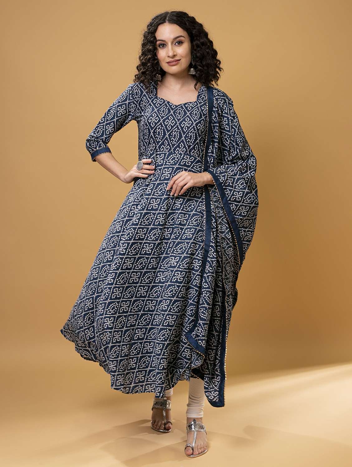 women navy blue three quarter sleeve kurta dupatta set