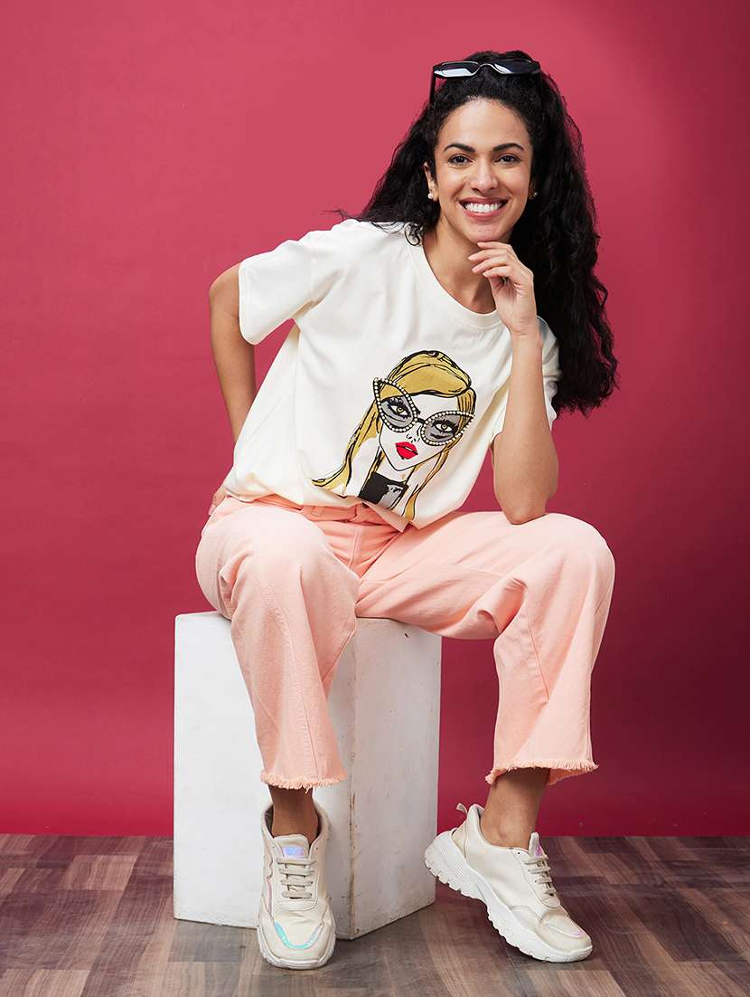 women round neck graphic printed boxy t-shirt - 20600248 -  Standard Image - 2