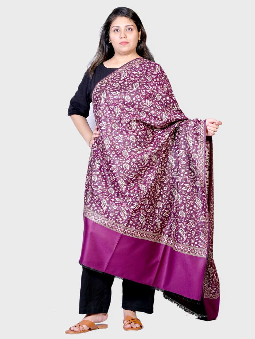 women self designed woolen shawl