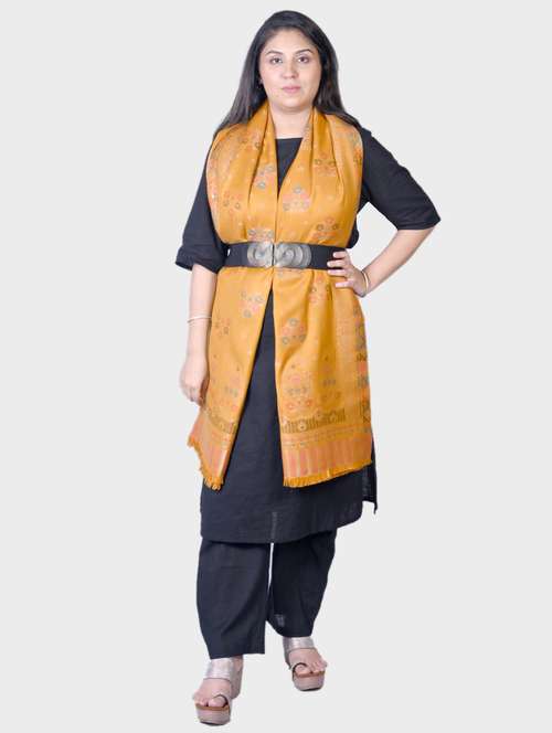 women self designed woolen shawl - 20605551 -  Standard Image - 0