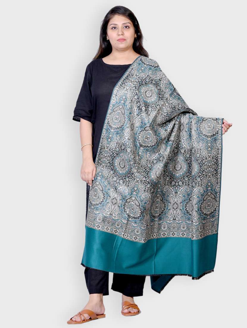 women self designed woolen shawl