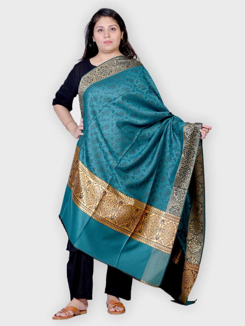 women self designed woolen shawl