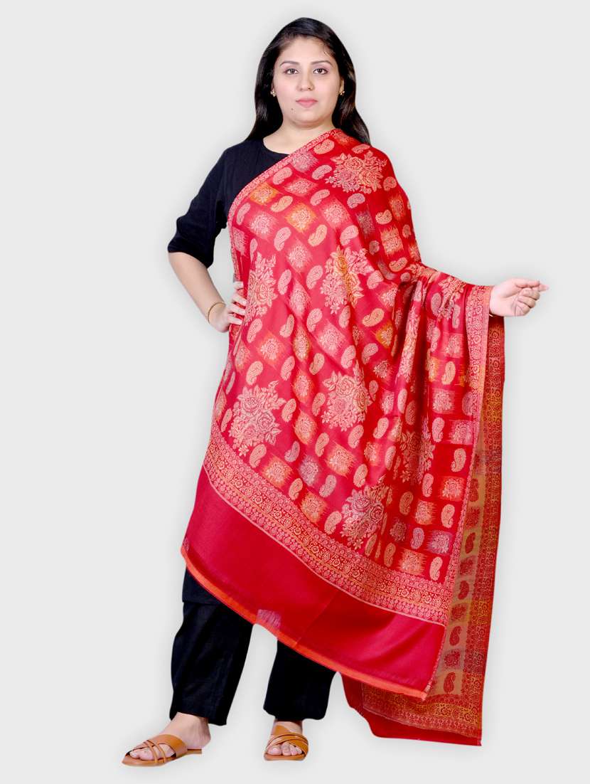 women self designed woolen shawl