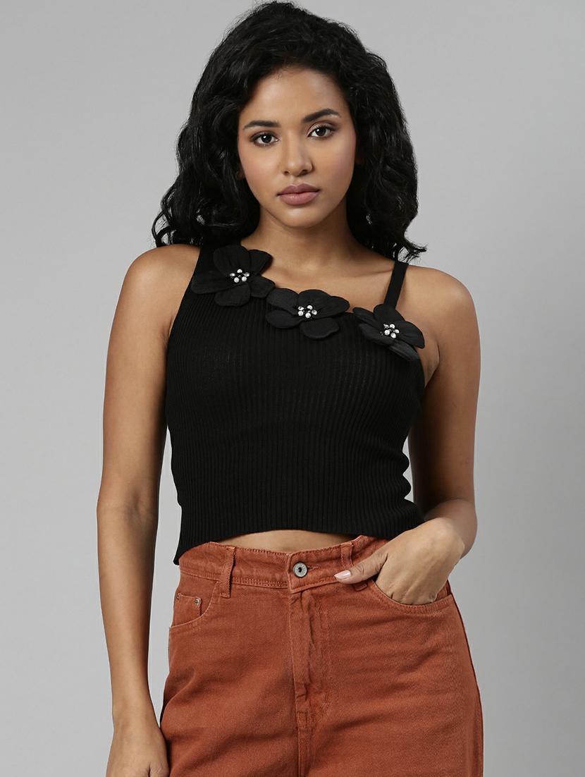 black asymmetric applique detailed crop top - 20610674 - Zoom Image - 0