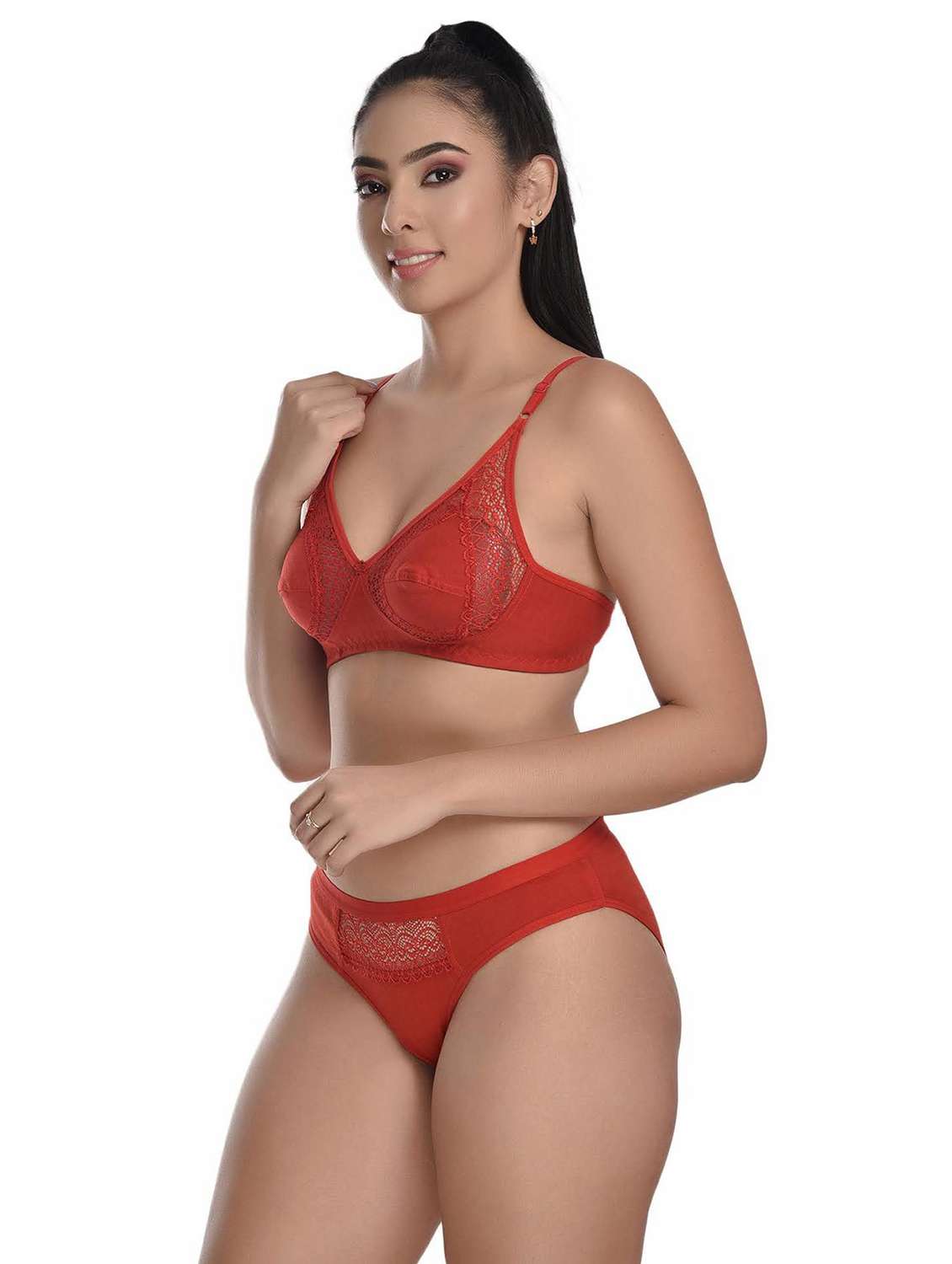 women lace deatiled bra and panty set - 20611831 -  Standard Image - 2