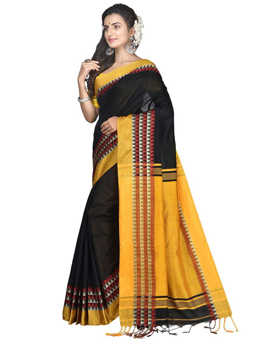 black self design handloom saree with blouse - 20613997 - Zoom Image - 0