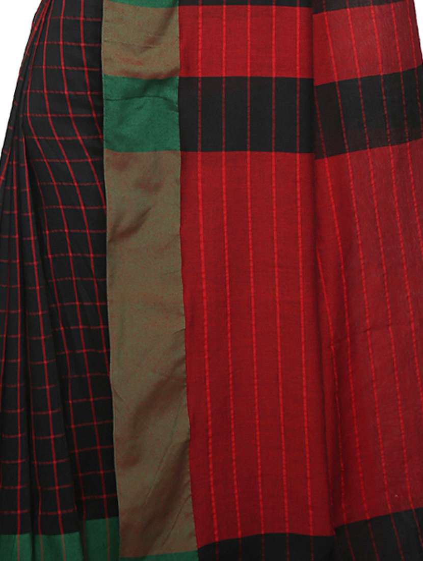 black checkered handloom saree with blouse - 20614068 - Standard Image - 2