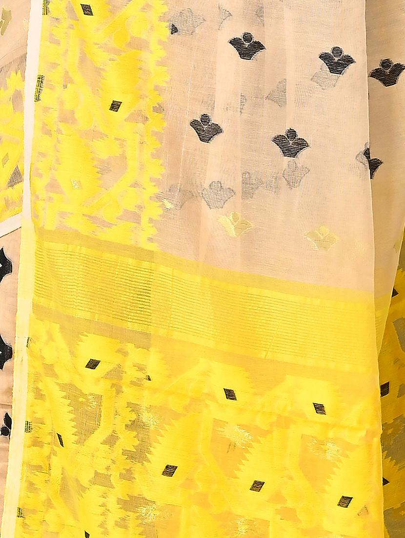beige self design jamdani saree with blouse - 20614118 - Standard Image - 2