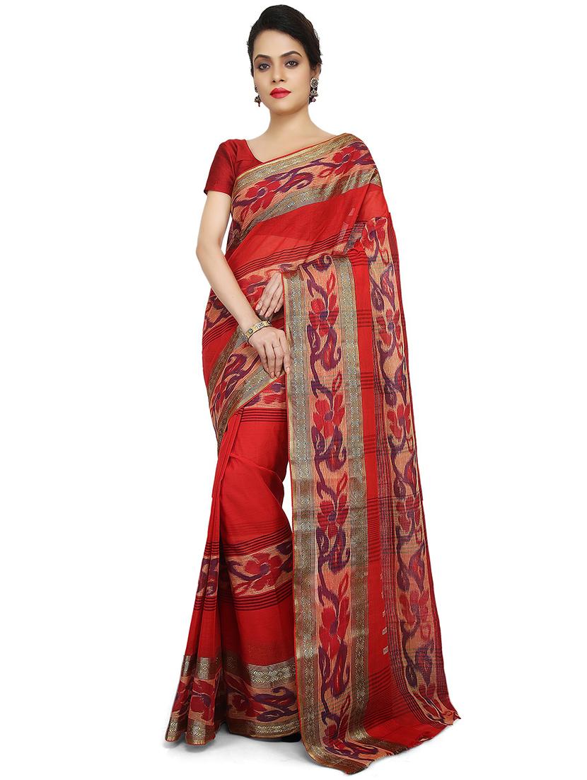 red self design handloom saree with blouse - 20614248 - Zoom Image - 0