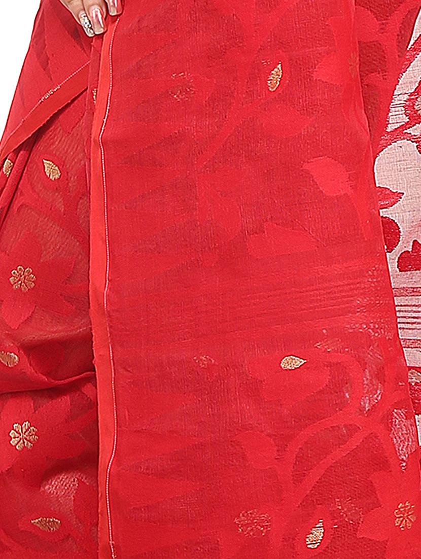 women red self design jamdani saree with blouse - 20614268 - Standard Image - 2