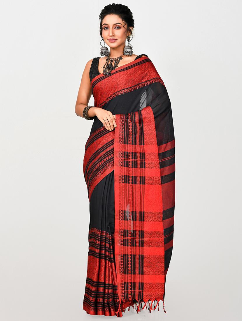 black & red self design handloom saree with blouse - 20614317 - Zoom Image - 0