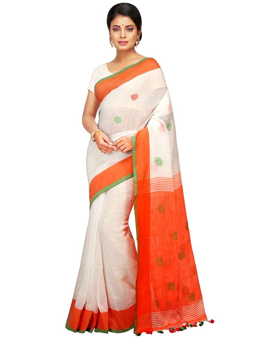 women white self design handloom saree with blouse - 20614352 - Zoom Image - 0