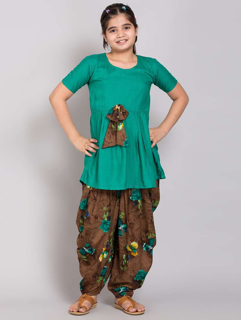 girls floral printed kurta patiyala salwar set