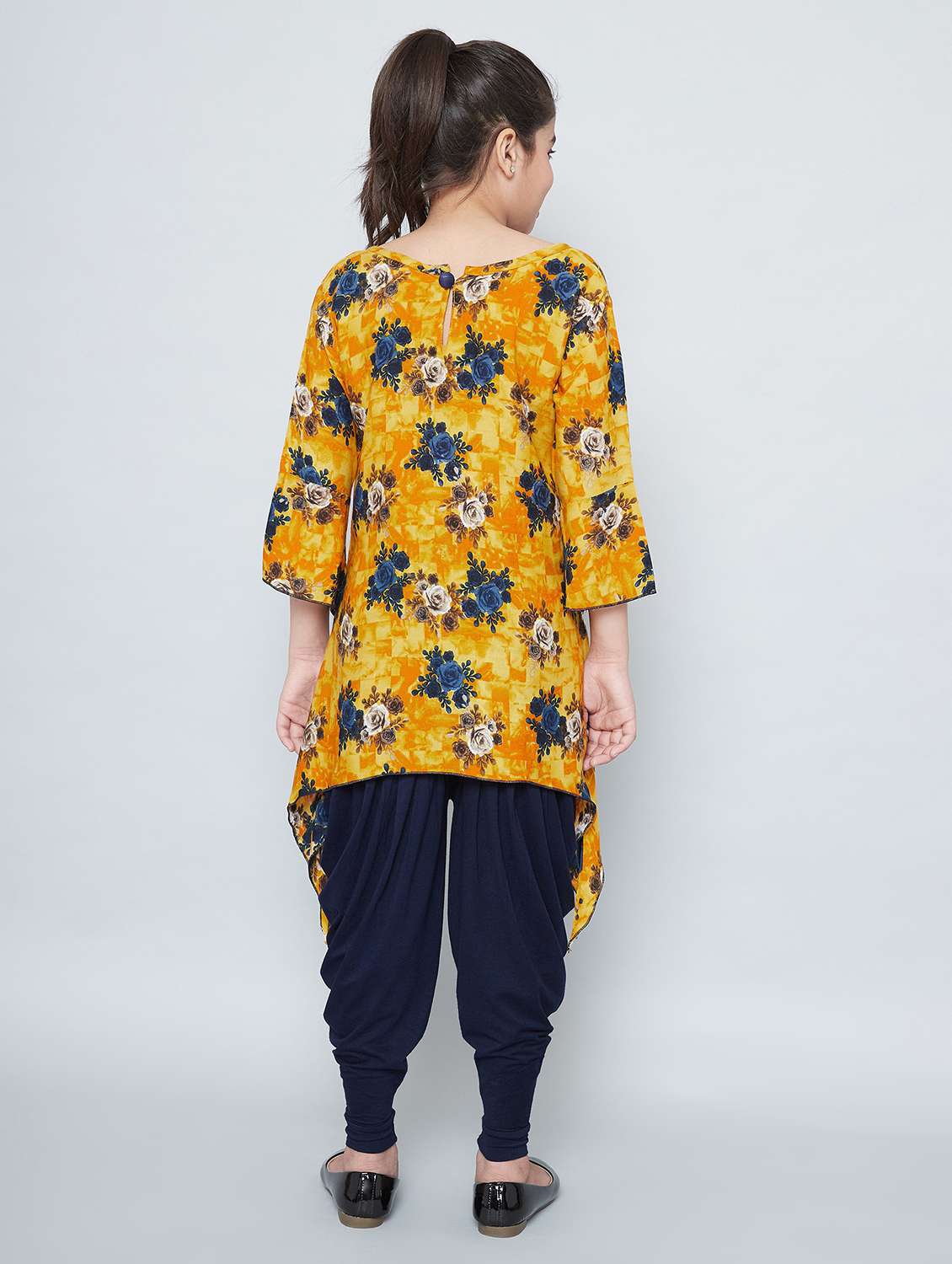 girls floral printed kurta salwar set - 20622757 -  Standard Image - 2