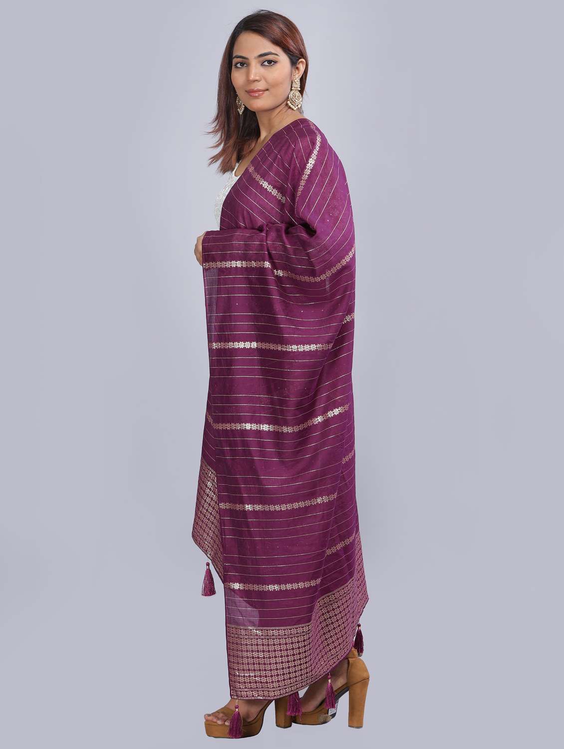 purple self design dupatta - 20644757 - Standard Image - 2