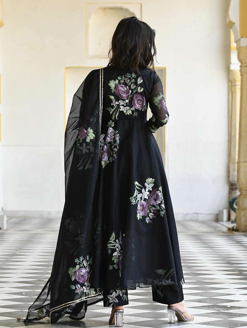 women black v neck kurta palazzo set with dupatta - 20645957 -  Standard Image - 2