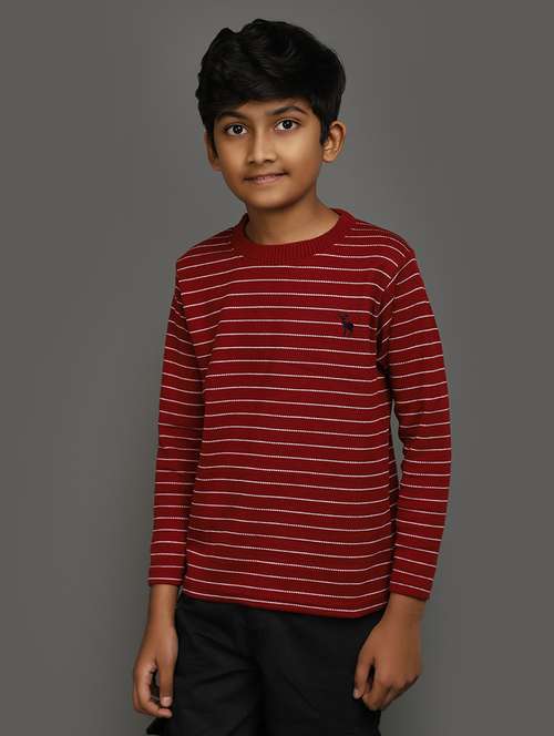 boy long sleeves sweater - 20687127 -  Standard Image - 0